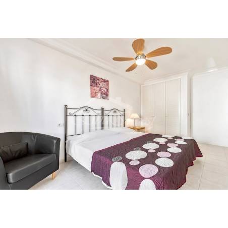 Sprzedaż - Nieruchomości - Domki - La Caleta 1