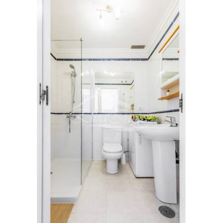 Sprzedaż - Nieruchomości - Domki - La Caleta 1