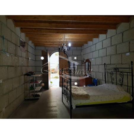 Sprzedaż - Nieruchomości - Domki - Chimiche 1