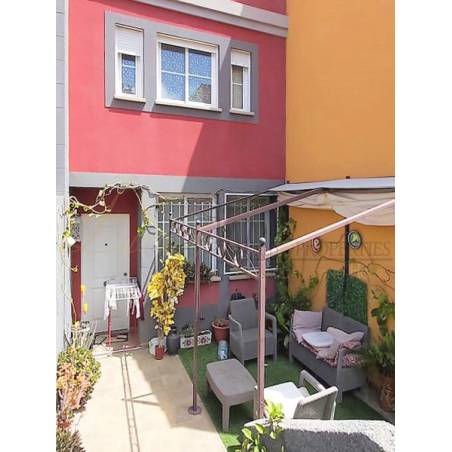 Sprzedaż - Nieruchomości - Dom / Apartament - Calle Mencey Anaga 1