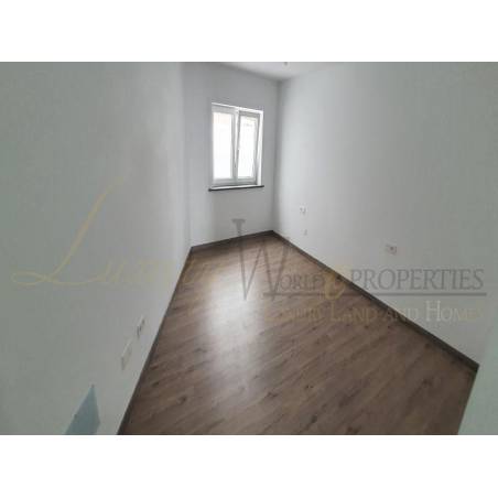 Sprzedaż - Nieruchomości - Dom / Apartament - El Roque 1