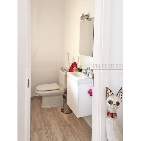 Sprzedaż - Nieruchomości - Dom / Apartament - Avenida Madroñal 3