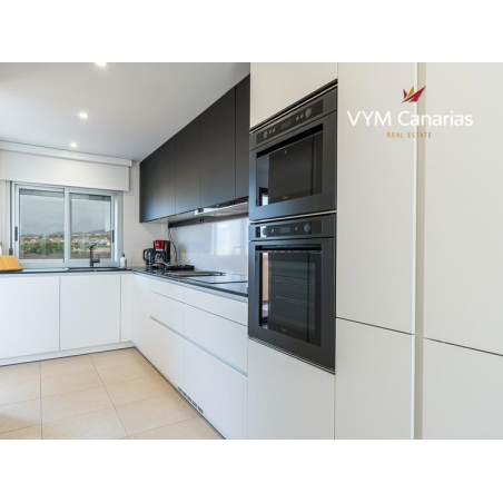Sprzedaż - Nieruchomości - Apartament - Playa Paraiso 2