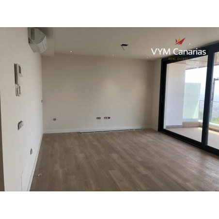 Sprzedaż - Nieruchomości - Apartament - Cuesta De La Villa 1