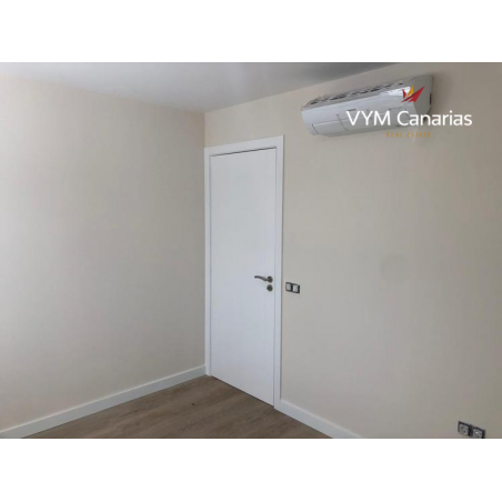 Sprzedaż - Nieruchomości - Apartament - Cuesta De La Villa 1